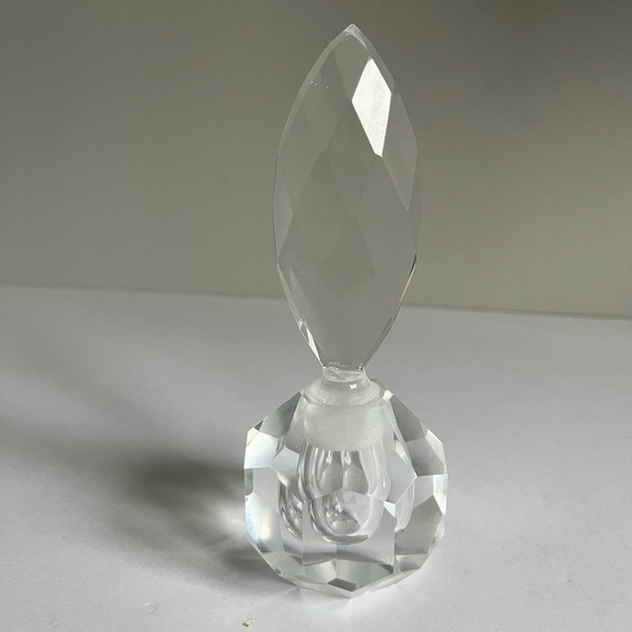Large Hand Cut Clear Crystal Perfume Bottle - Picture 10 of 10